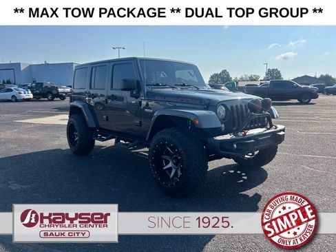Used 2017 Jeep Wrangler Unlimited Rubicon w/ Quick Order Package 23Z Recon AWD/4WD image 1