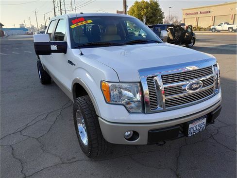 Used 2010 Ford F150 Lariat image 2