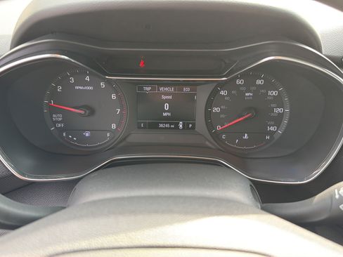 Used 2023 Chevrolet TrailBlazer LT FWD image 16