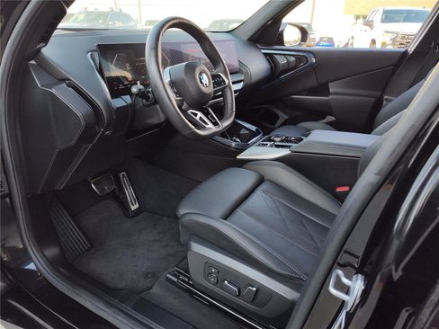 Certified 2025 BMW X3 xDrive30i image 2