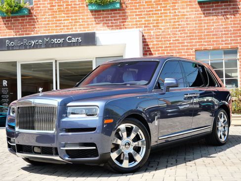 Used 2023 Rolls-Royce Cullinan w/ Cullinan Package AWD/4WD image 1