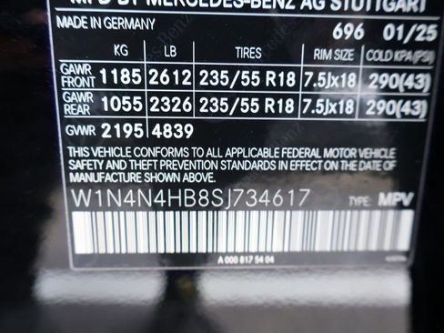 Certified 2025 Mercedes-Benz GLA 250 4MATIC image 41