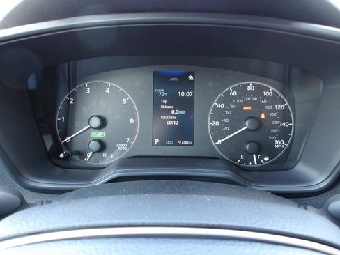 Used 2024 Toyota Corolla SE w/ SE Package AWD/4WD image 17