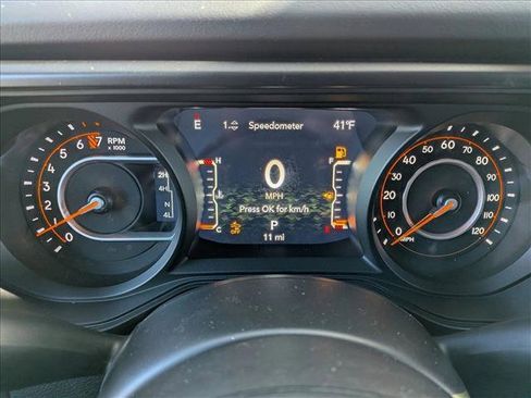 New 2026 Jeep Gladiator Sahara image 11