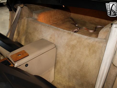 Used 1987 Chevrolet Corvette Convertible image 8