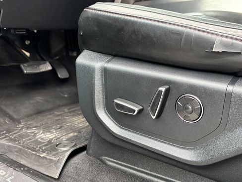 Used 2019 Ford F350 Platinum w/ Platinum Ultimate Package AWD/4WD image 14