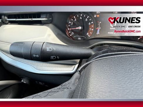 Used 2025 Jeep Compass Limited AWD/4WD image 12