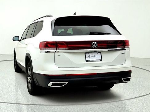Used 2025 Volkswagen Atlas SE AWD/4WD image 6