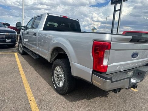 Used 2017 Ford F250 XL w/ STX Appearance Package AWD/4WD image 6