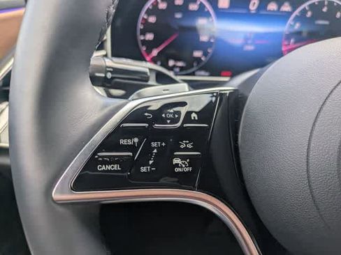 Used 2025 Mercedes-Benz E 350 4MATIC Sedan image 24