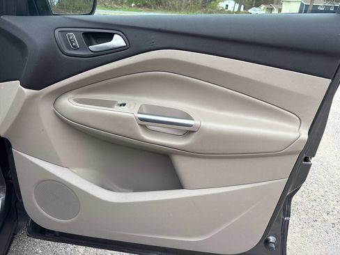 Used 2014 Ford Escape SE image 23