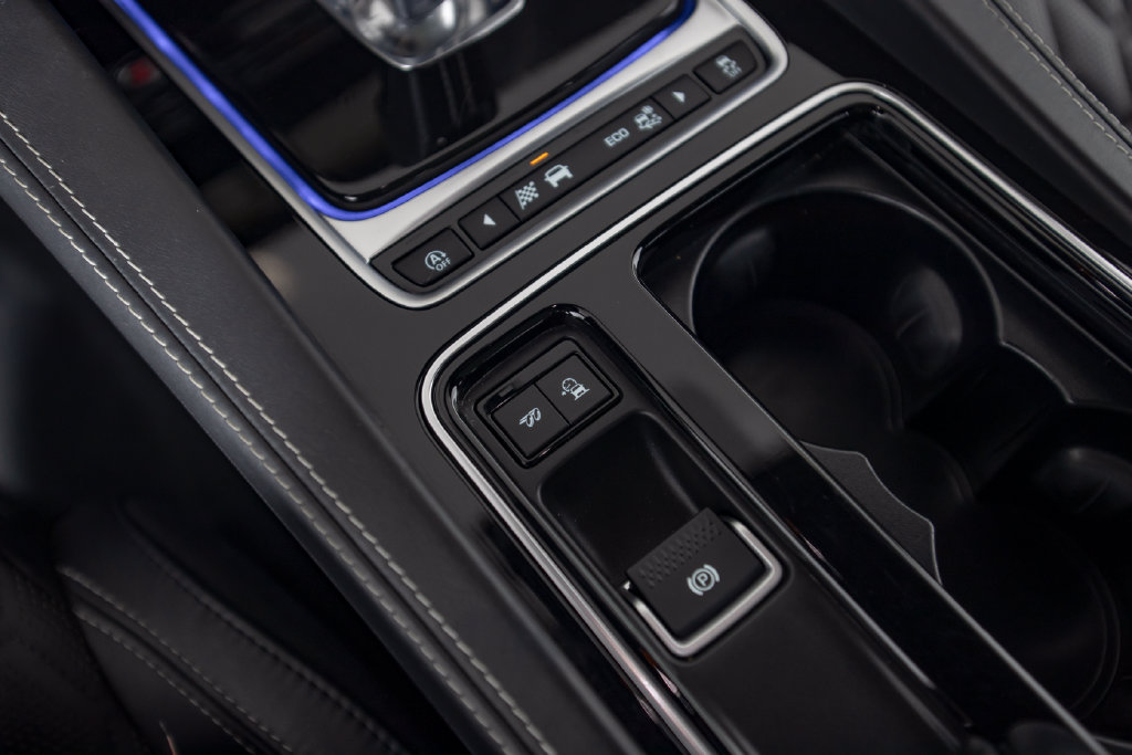 Used 2020 Jaguar F-PACE SVR AWD/4WD image 37