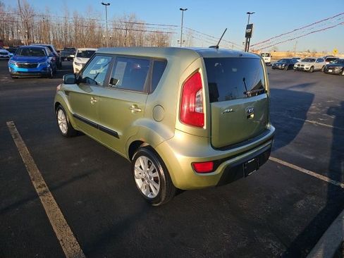 Used 2013 Kia Soul + image 5