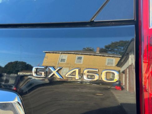 Used 2011 Lexus GX 460 image 6