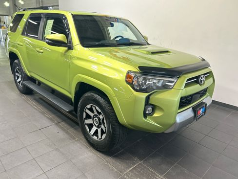 Used 2023 Toyota 4Runner TRD Off-Road Premium w/ Off Road Premium Plus Package AWD/4WD image 2