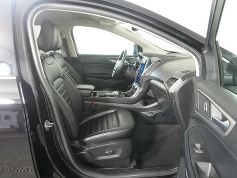 Certified 2022 Ford Edge SEL w/ Convenience Package AWD/4WD image 30