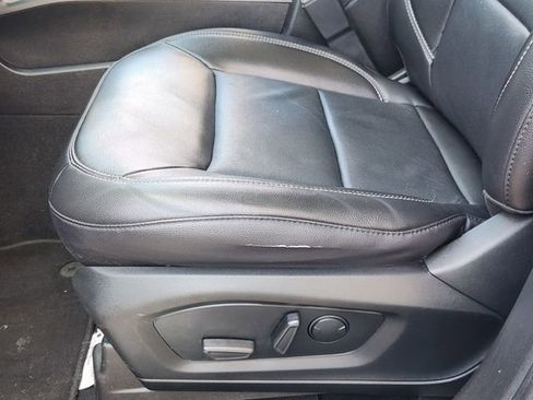 Used 2022 Ford Explorer Limited w/ Equipment Group 301A RWD image 22
