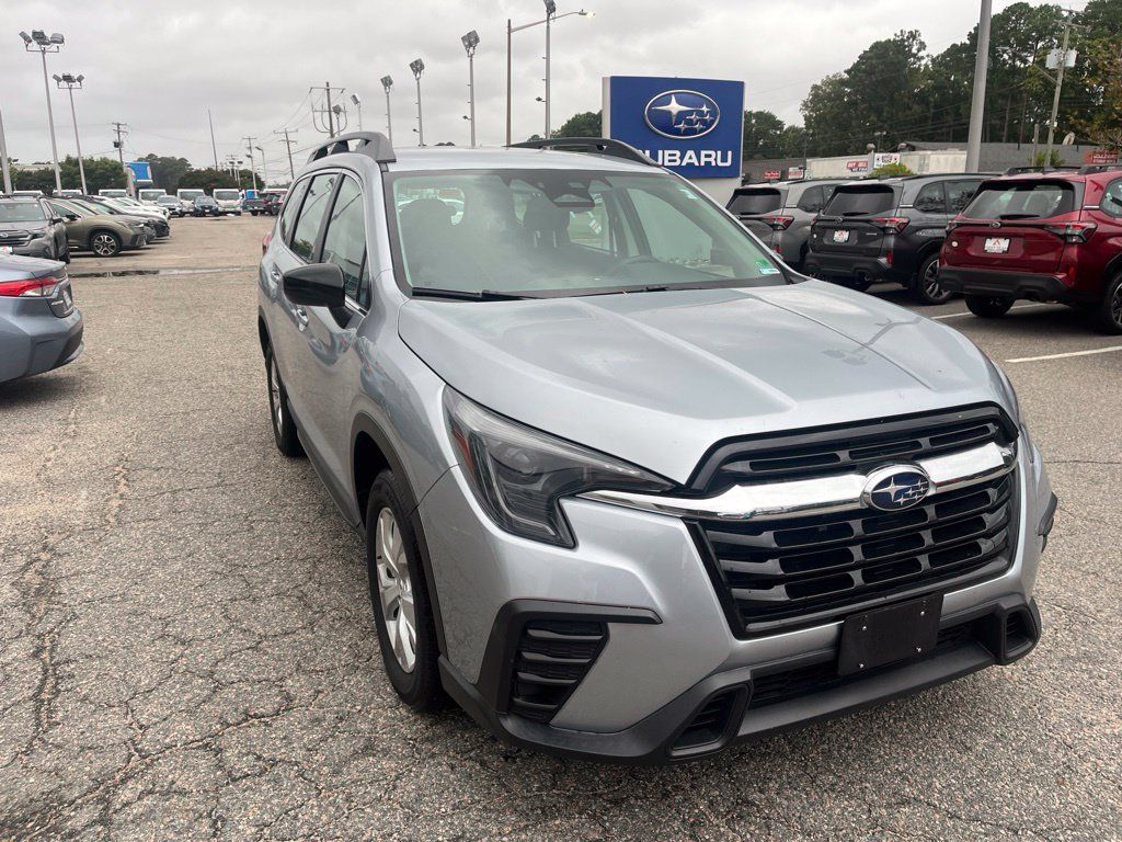 Used 2023 Subaru Ascent 8-Passenger AWD/4WD image 2