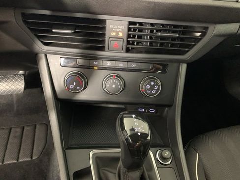 Used 2022 Volkswagen Jetta Sport image 24