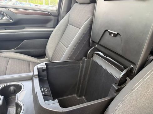Used 2023 GMC Yukon SLE AWD/4WD image 24