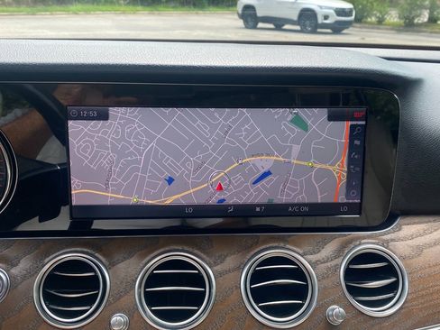 Used 2018 Mercedes-Benz E 300 image 35