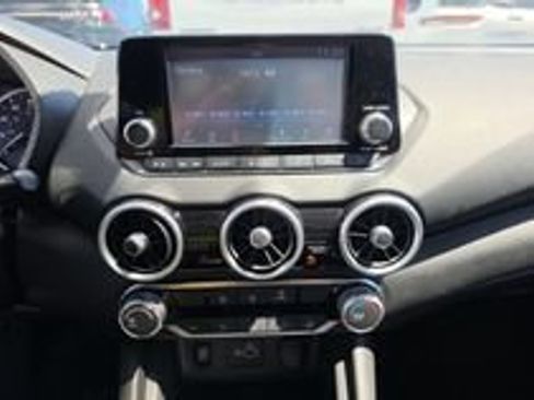 Used 2025 Nissan Sentra S FWD image 19
