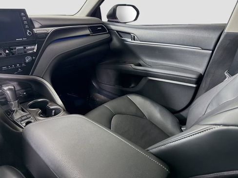 Certified 2022 Toyota Camry XSE FWD image 24