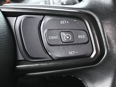 Used 2021 Jeep Gladiator Sport image 16
