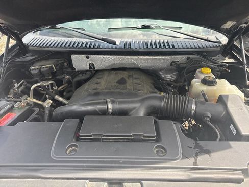 Used 2017 Ford Expedition XLT w/ Equipment Group 202A image 20