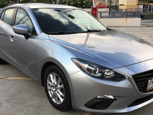 Used 2016 MAZDA MAZDA3 i Sport w/ Preferred Equipment Package FWD image 4