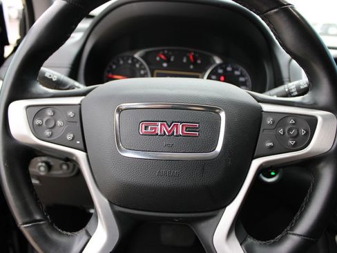 Used 2024 GMC Terrain SLT image 13