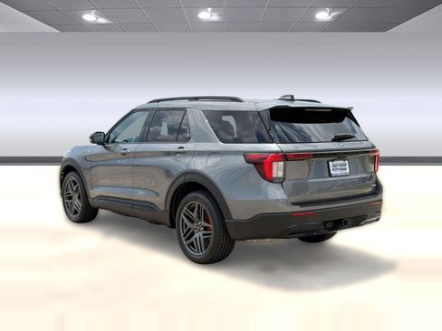 Certified 2025 Ford Explorer ST-Line w/ ST-Line Street Pack AWD/4WD image 3