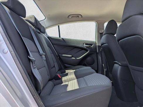 Used 2015 Kia Forte LX w/ Popular Package FWD image 18