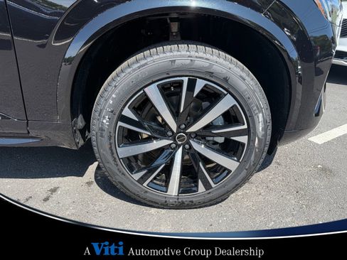 Used 2025 Volvo XC90 B5 Core w/ Climate Package image 10