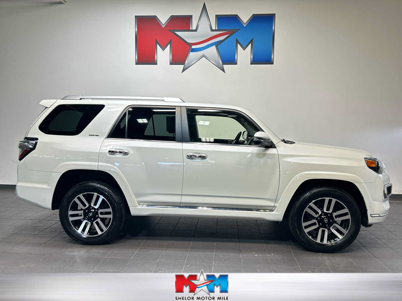 Used 2023 Toyota 4Runner Limited AWD/4WD image 1
