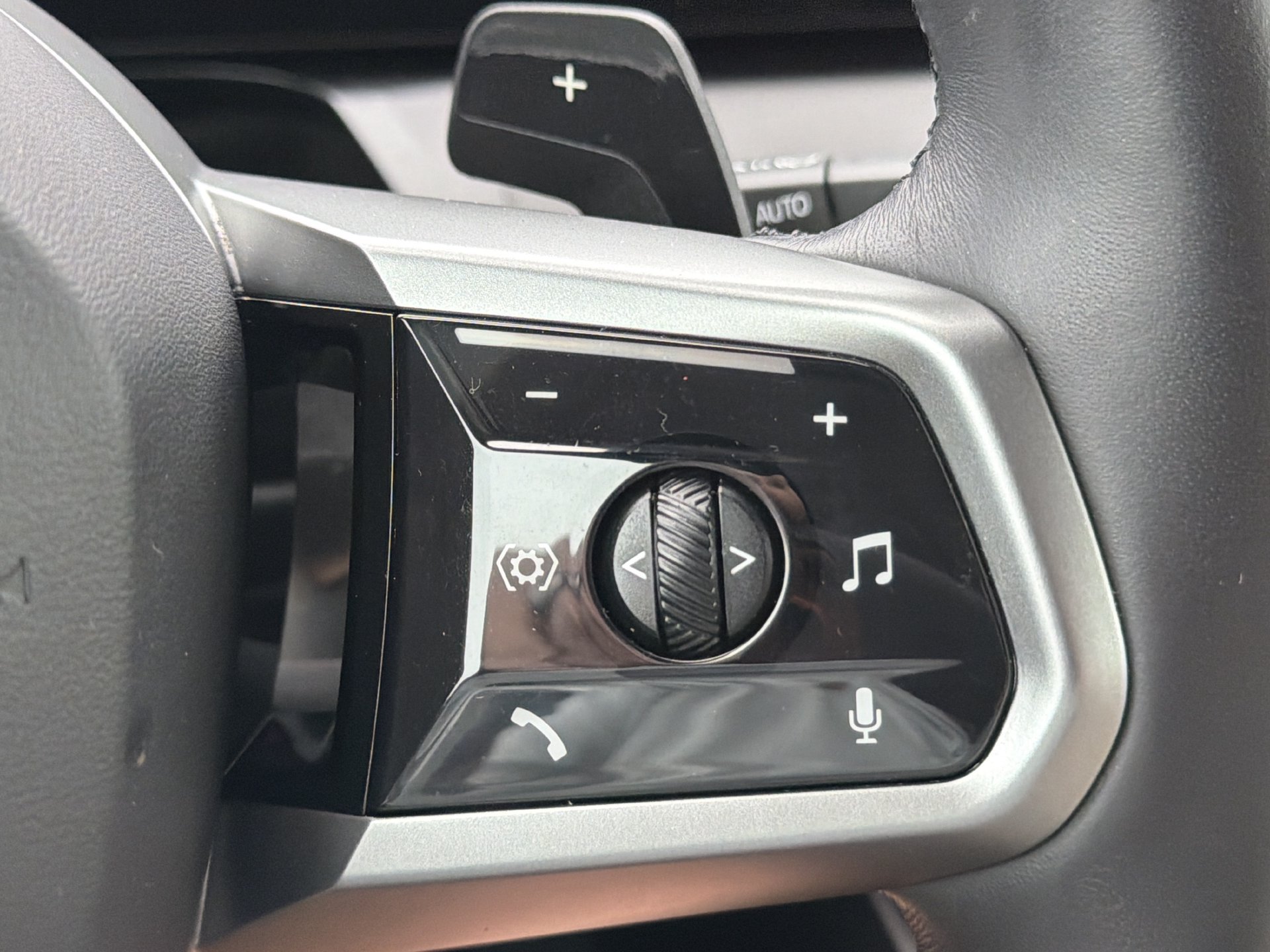 Certified 2025 BMW X3 xDrive30i AWD/4WD image 29