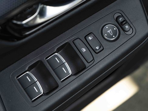 Used 2026 Honda CR-V Sport Touring image 37