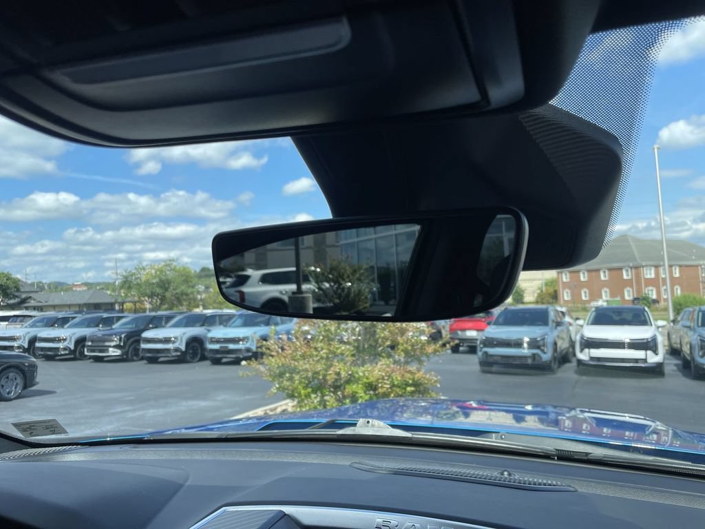 Used 2025 RAM 1500 Big Horn AWD/4WD image 29
