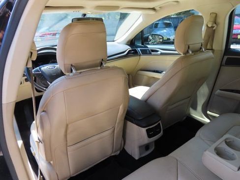 Used 2013 Ford Fusion SE FWD image 14
