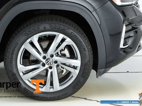 Used 2024 Volkswagen Atlas Cross Sport SEL R-Line AWD/4WD image 52