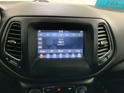 Used 2021 Jeep Compass Latitude image 26