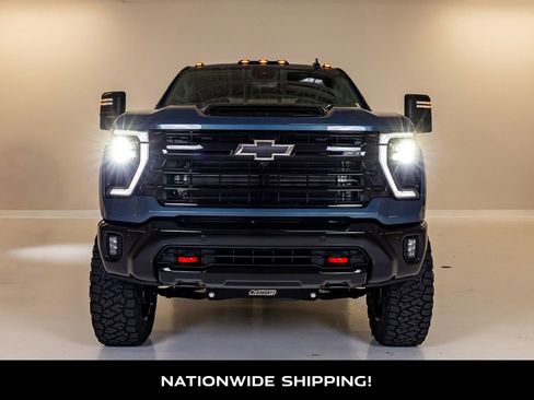 Used 2026 Chevrolet Silverado 2500 LTZ w/ Trail Boss Package AWD/4WD image 4