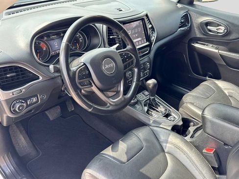 Used 2020 Jeep Cherokee Limited AWD/4WD image 2