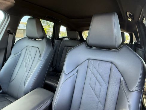 Used 2025 BMW X3 xDrive30i w/ Convenience Package image 23