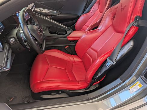 Used 2022 Chevrolet Corvette Stingray Convertible w/ Z51 Performance Package RWD image 16