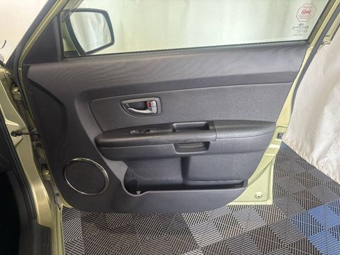 Used 2011 Kia Soul + w/ Audio Pkg FWD image 12