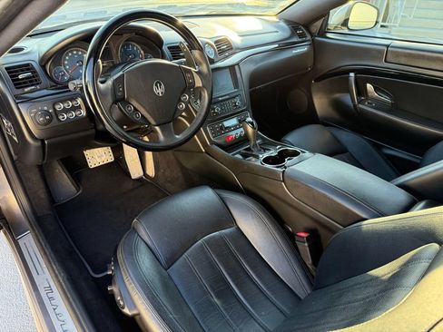 Used 2010 Maserati GranTurismo S RWD image 20