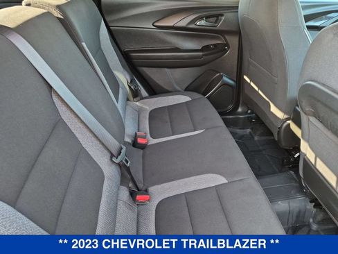 Used 2023 Chevrolet TrailBlazer LT w/ Convenience Package AWD/4WD image 30
