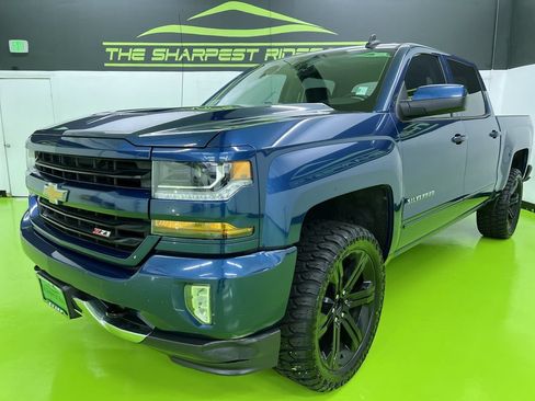 Used 2018 Chevrolet Silverado 1500 LT w/ All Star Edition AWD/4WD image 5