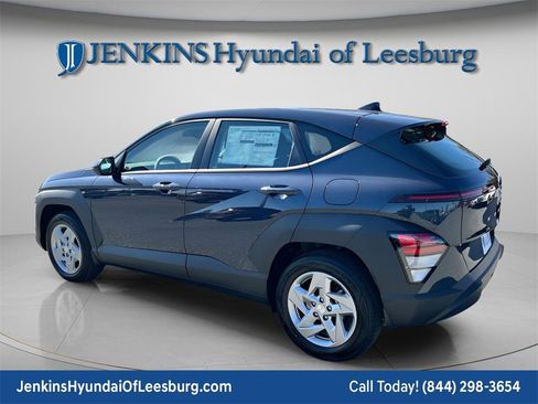 New 2026 Hyundai Kona SE image 7